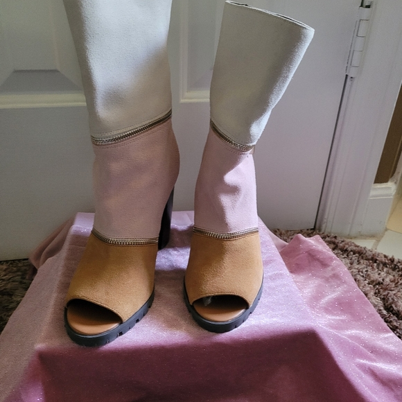 Multi color open toe boots - Picture 1 of 2